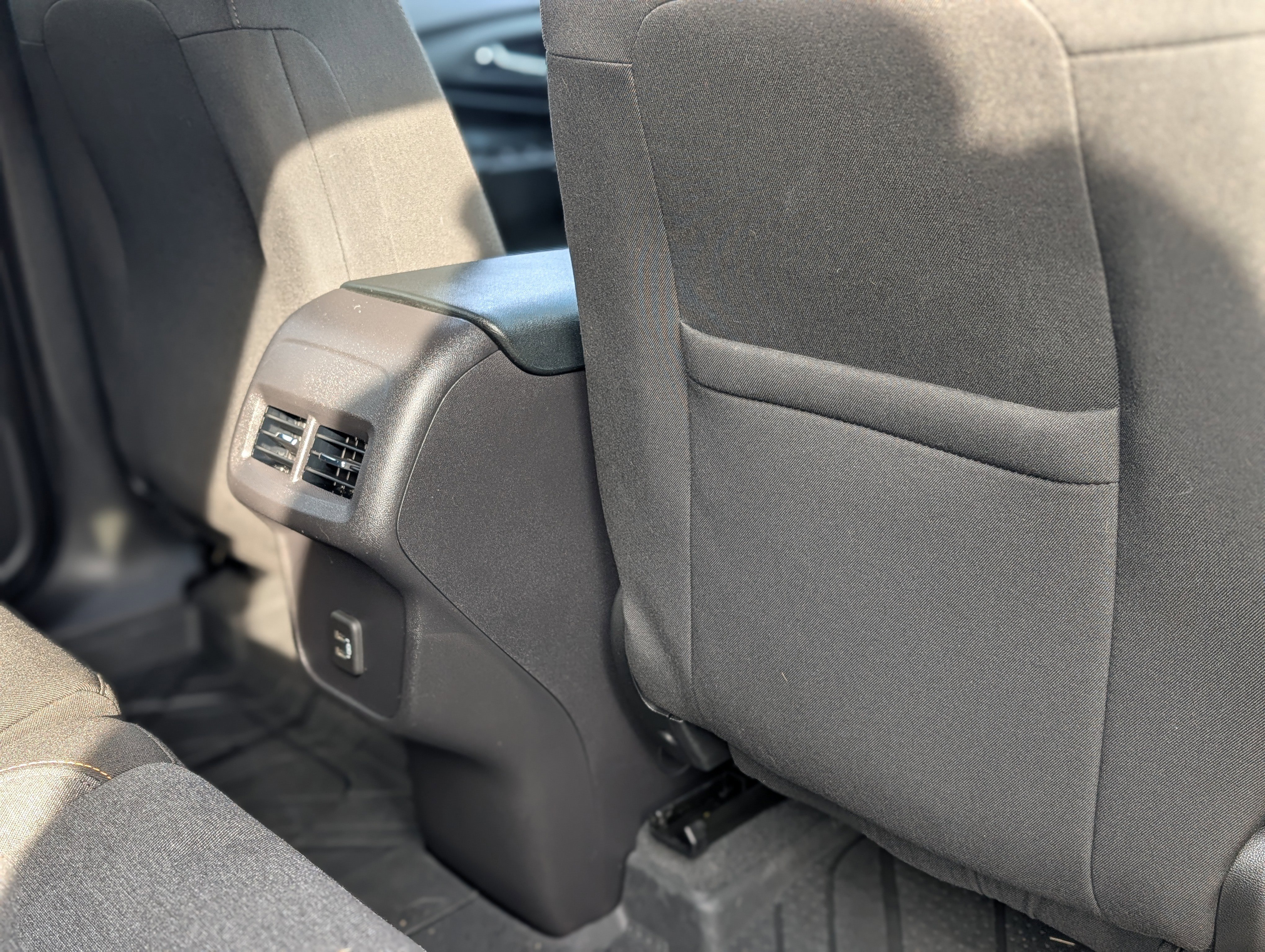 Used 2024 Chevrolet Equinox LT w/ LPO, Floor Liner Package image 40