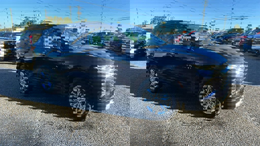 Certified 2020 Chevrolet Blazer LT image 3