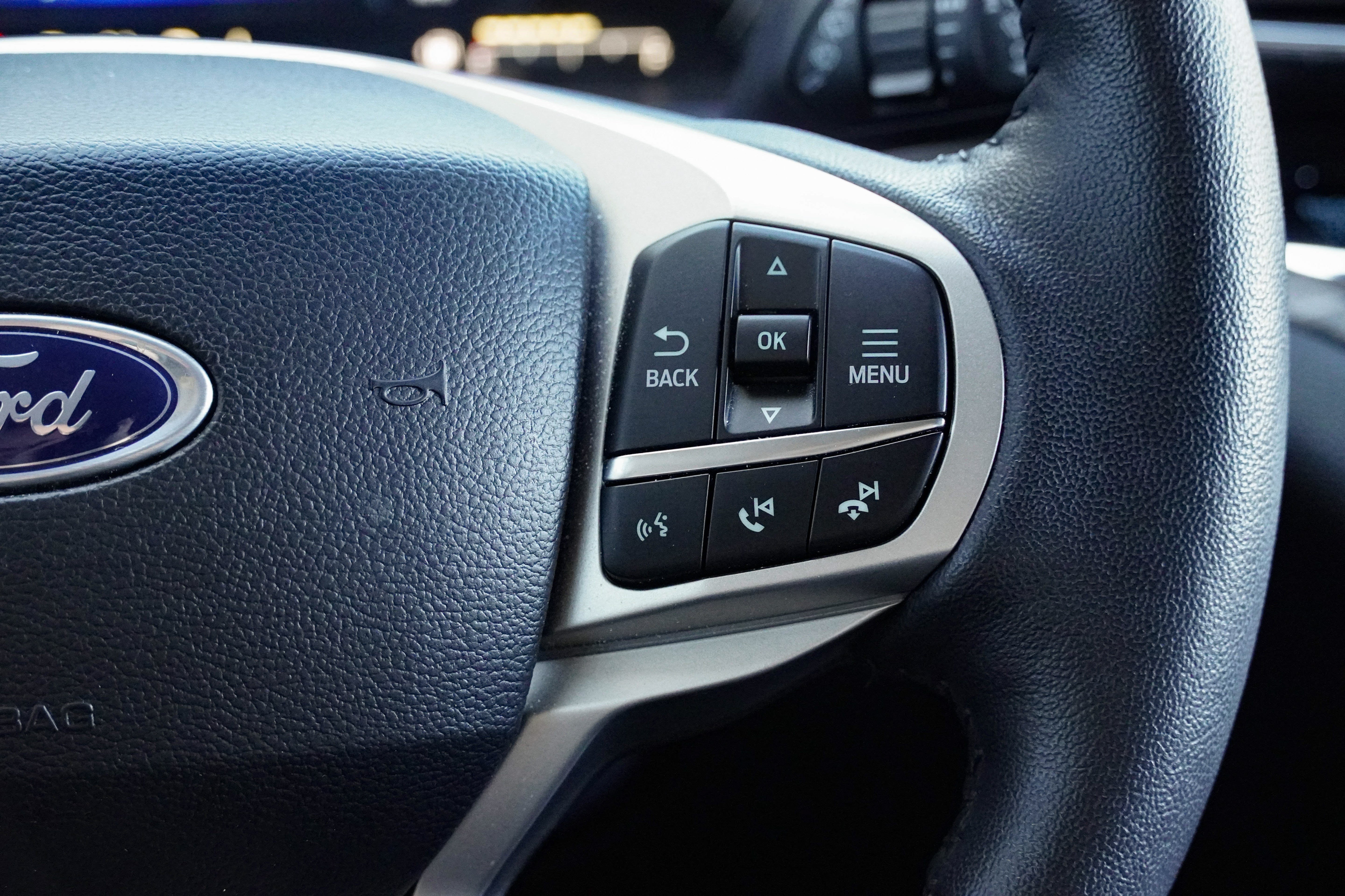 Used 2024 Ford Explorer Limited RWD image 18