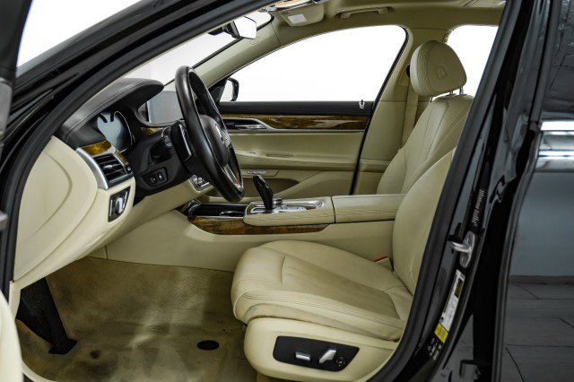 Used 2017 BMW 740i xDrive AWD SUNROOF LEATHER HEATED SEA image 27