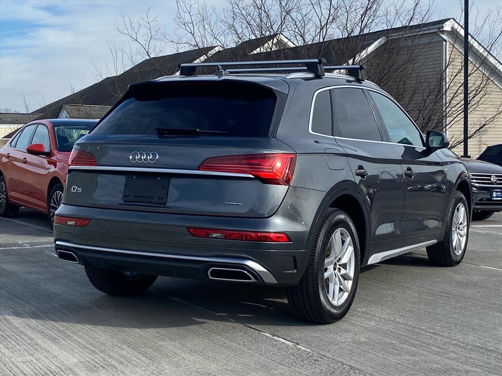 Used 2023 Audi Q5 2.0T Premium w/ Convenience Package image 3