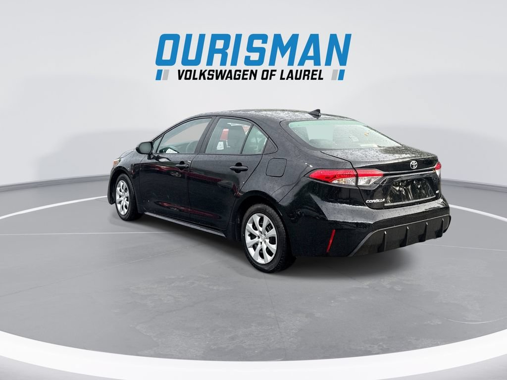 Used 2024 Toyota Corolla LE FWD image 6