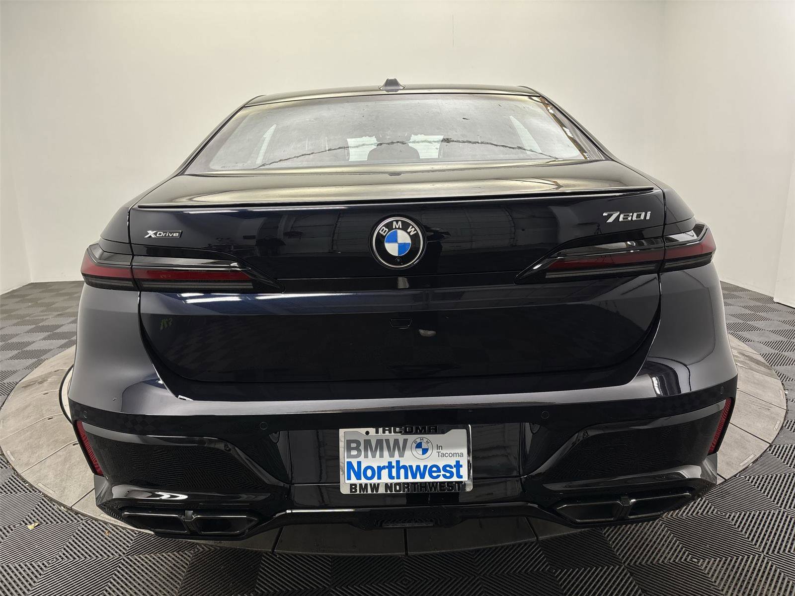 New 2026 BMW 760i xDrive w/ Executive Package image 15