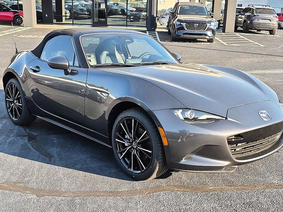 New 2026 MAZDA MX-5 Miata Grand Touring RWD image 7