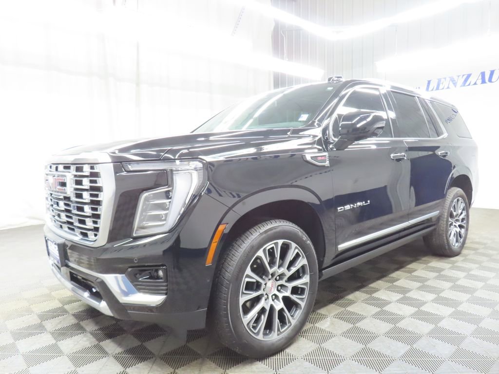 Used 2025 GMC Yukon Denali w/ Sun & Power Step Package image 6