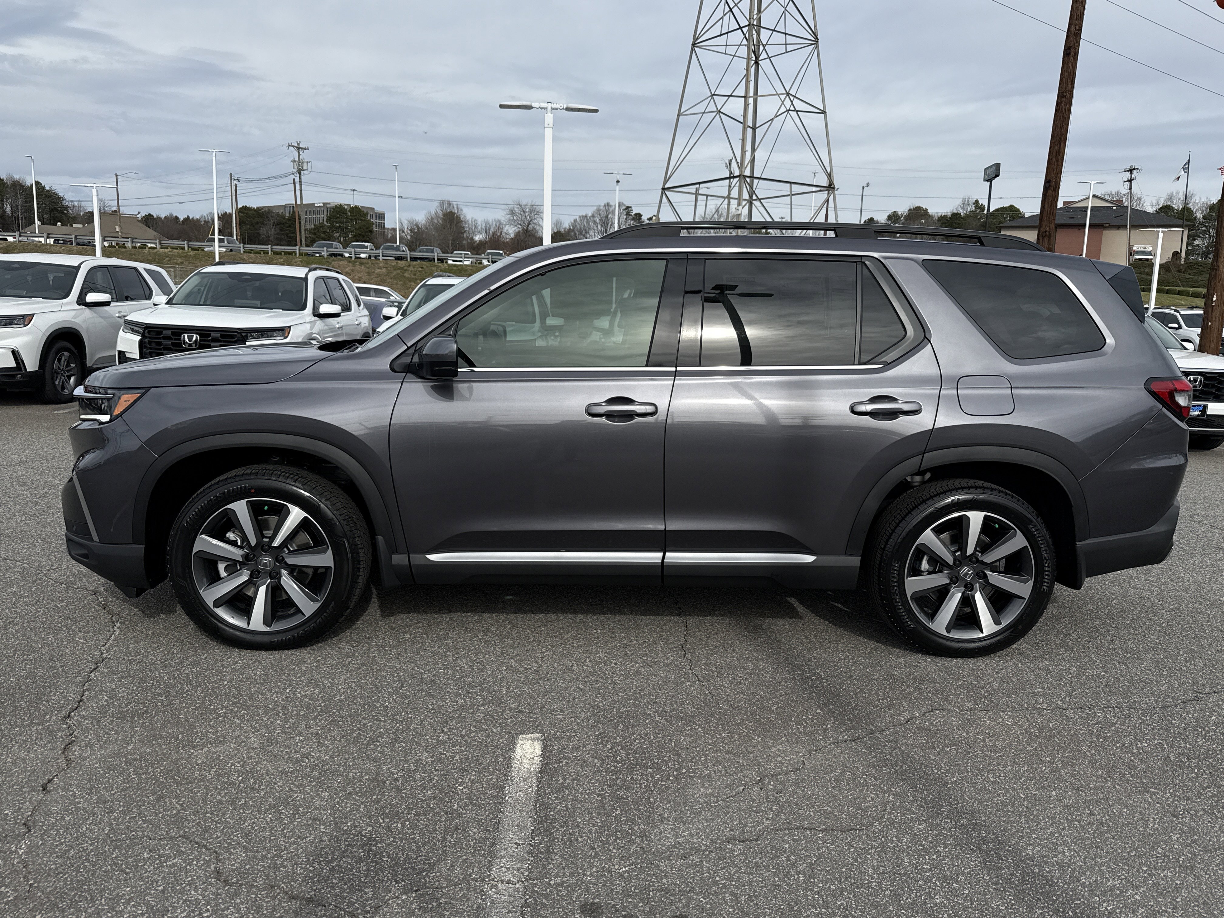 New 2025 Honda Pilot Elite image 6