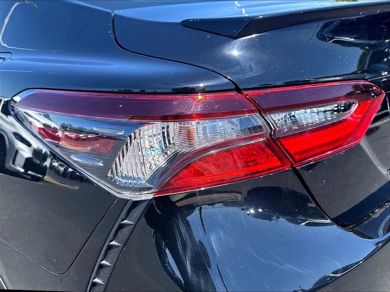 Used 2022 Toyota Camry SE FWD image 24