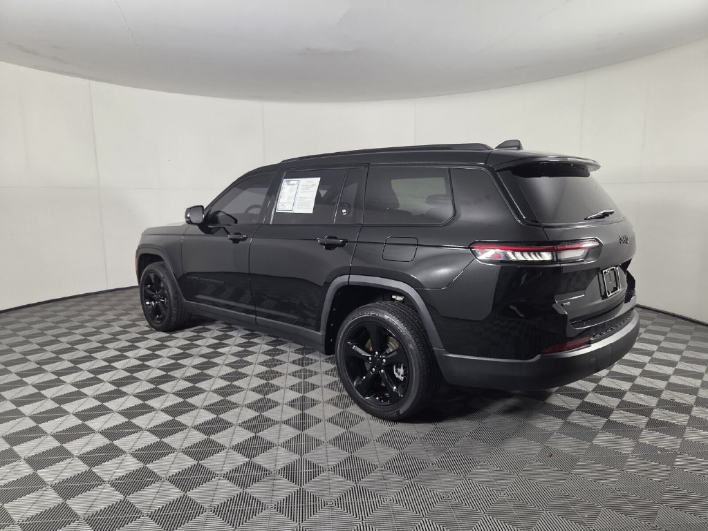 Used 2022 Jeep Grand Cherokee L Laredo RWD image 7