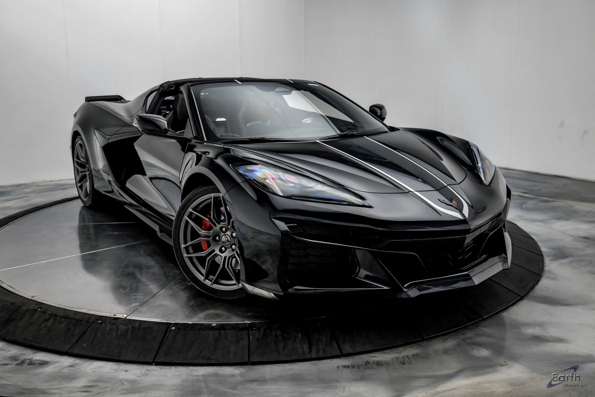 Used 2025 Chevrolet Corvette Z06 RWD image 30