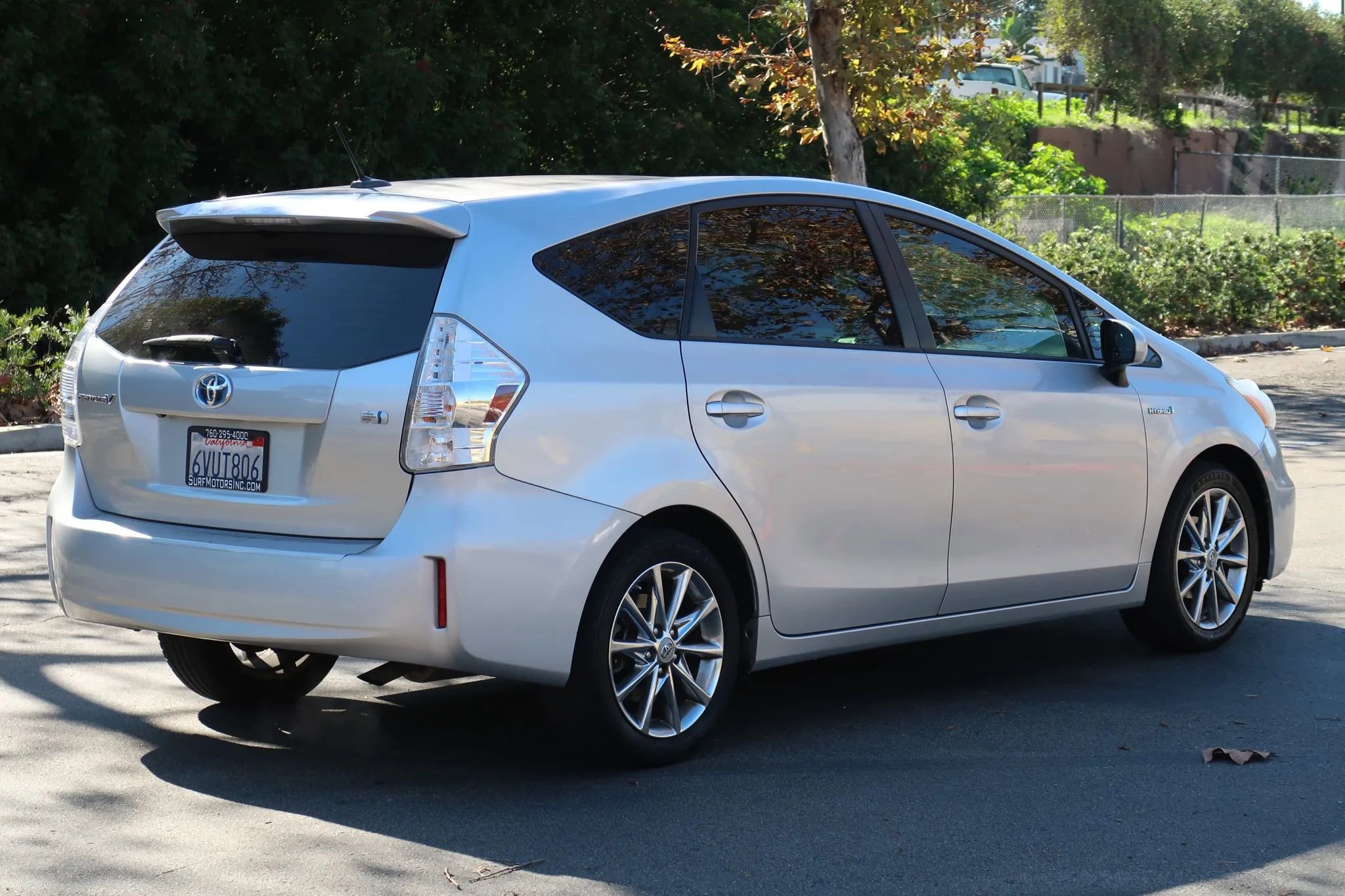 Used 2012 Toyota Prius V Five w/ Preferred Accessory Pkg FWD image 5