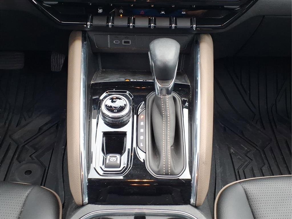 Used 2023 GMC Canyon Denali image 19