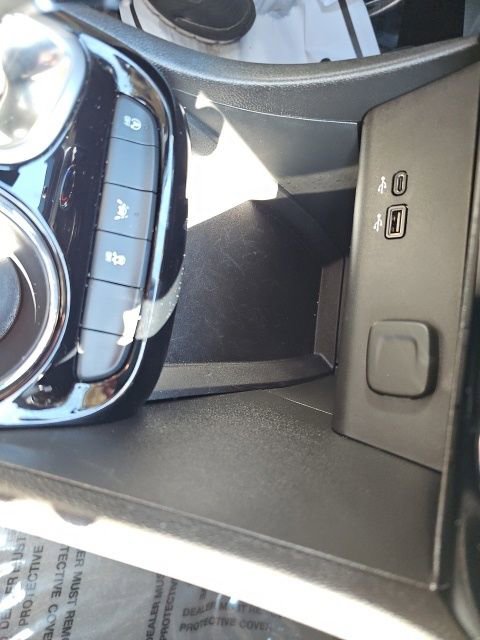 Used 2024 Buick Encore GX Sport Touring image 43