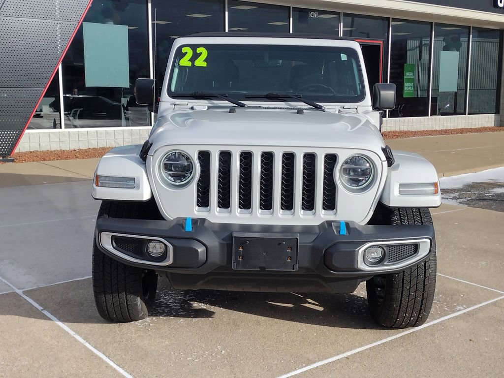 Used 2022 Jeep Wrangler Unlimited Sahara w/ Cold Weather Group image 14