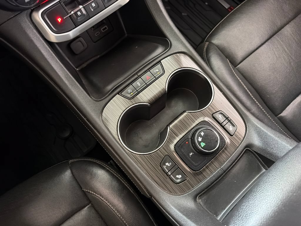 Used 2020 GMC Acadia SLT w/ Driver Alert Package II FWD image 26