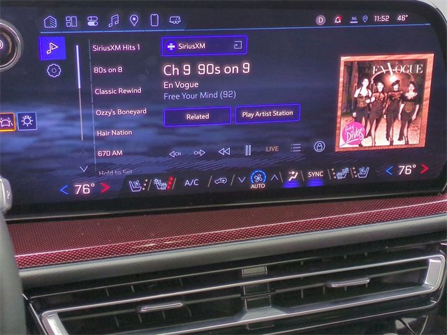 Certified 2025 Chevrolet Traverse RS image 14