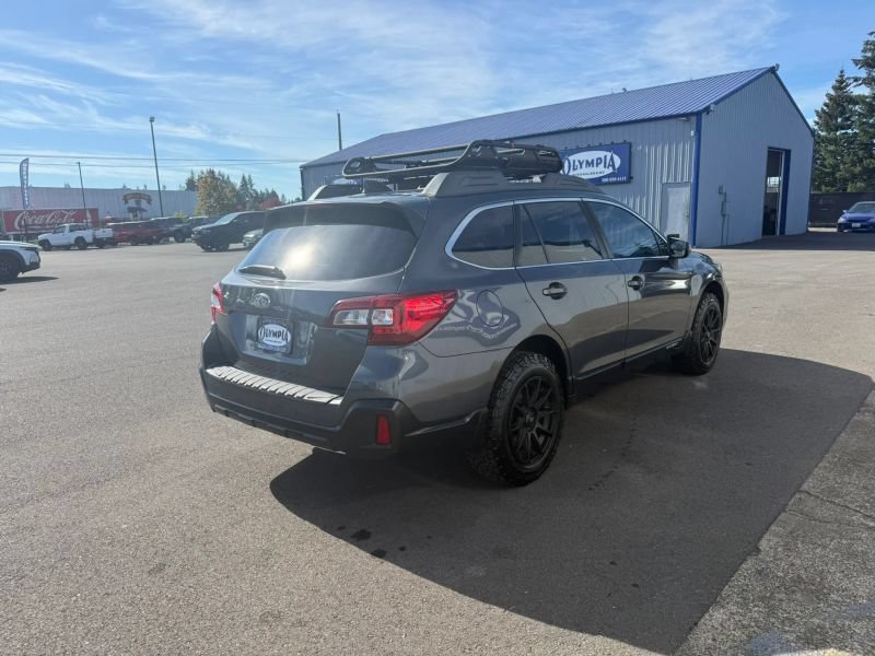 Used 2018 Subaru Outback 2.5i Limited AWD/4WD image 11