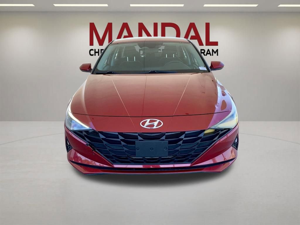 Used 2021 Hyundai Elantra SEL w/ Cargo Package FWD image 2