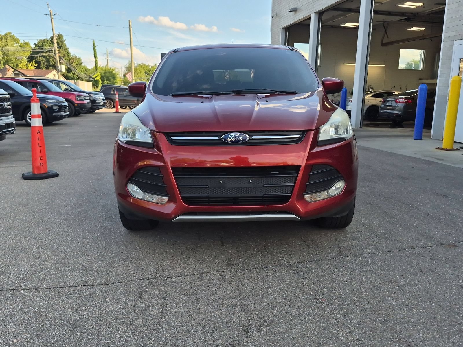 Used 2016 Ford Escape SE AWD/4WD image 3