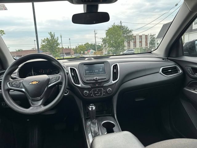 Used 2018 Chevrolet Equinox LT FWD image 3