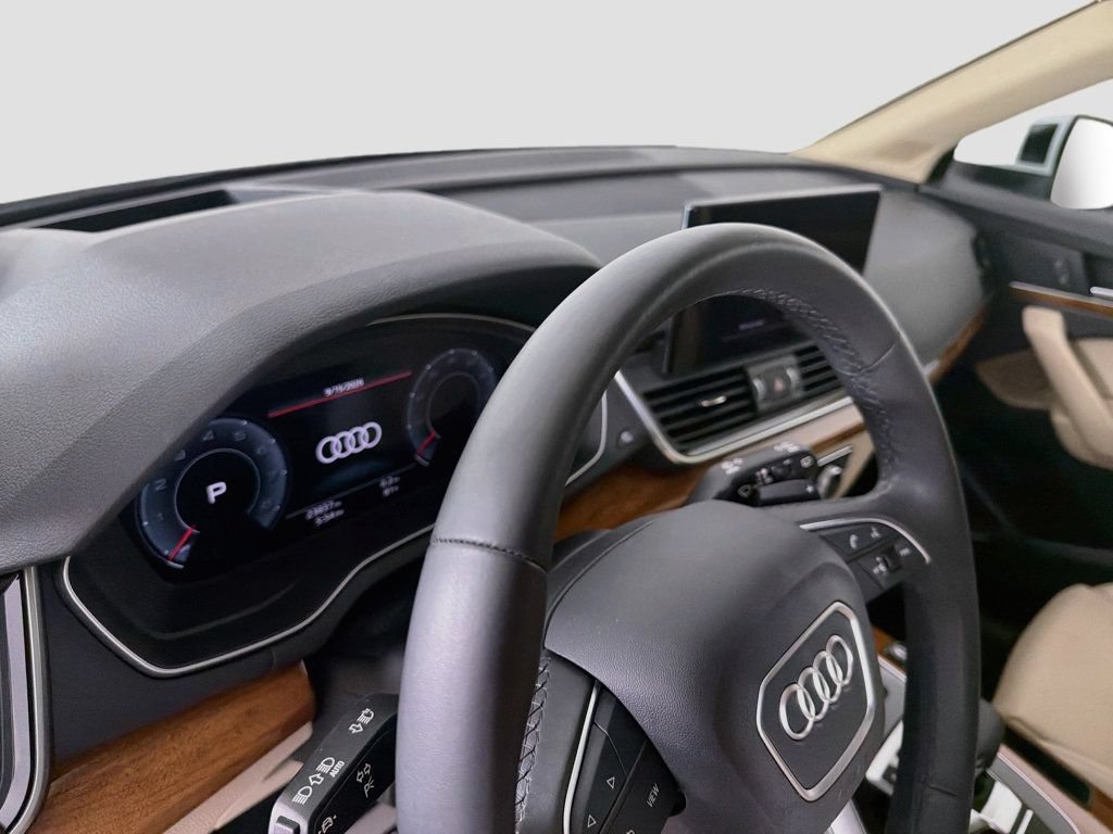Used 2023 Audi Q5 2.0T Prestige w/ Prestige Package AWD/4WD image 9