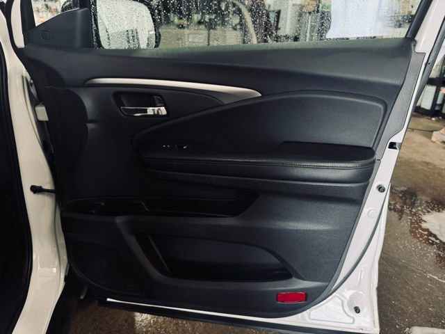 Used 2022 Honda Pilot Special Edition image 16
