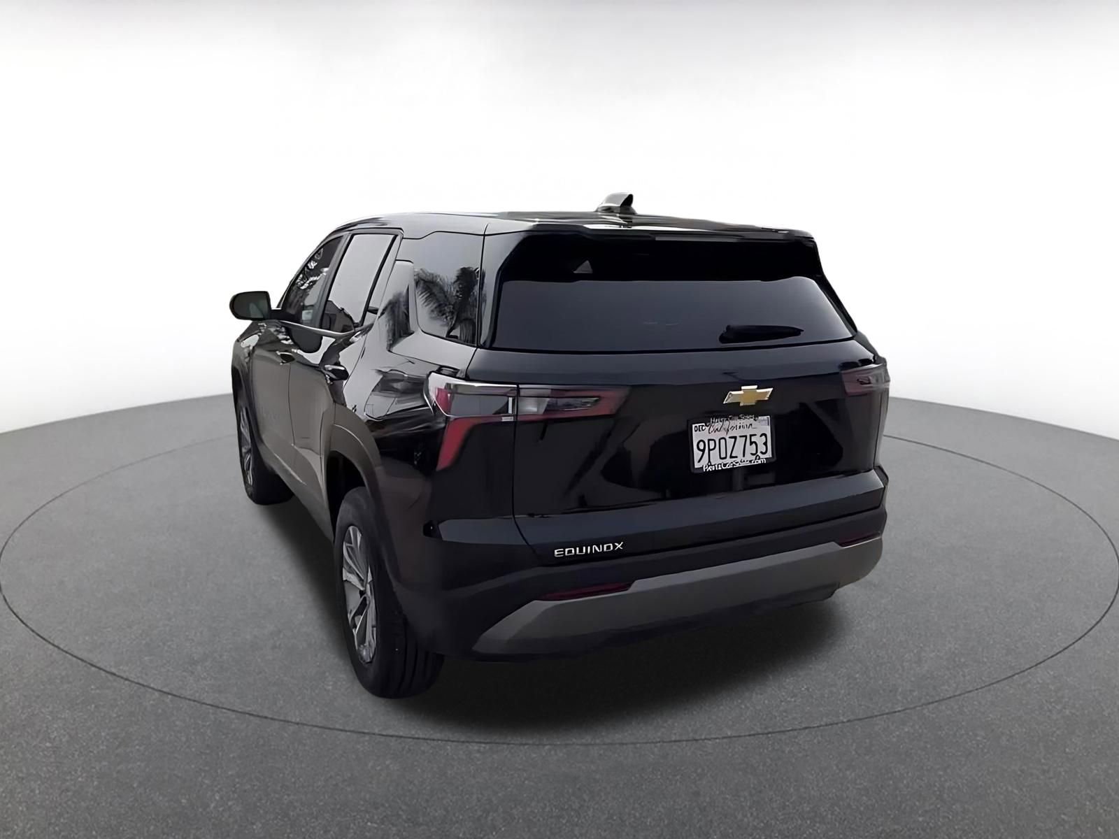 Used 2025 Chevrolet Equinox LT image 10