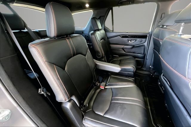 Used 2025 Honda Pilot TrailSport image 20