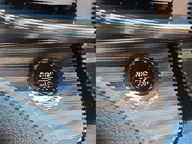 Used 2023 Ford Explorer Limited w/ Equipment Group 301A image 23