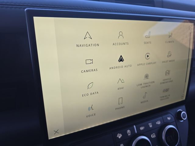 New 2026 Land Rover Defender 110 X-Dynamic SE AWD/4WD image 16
