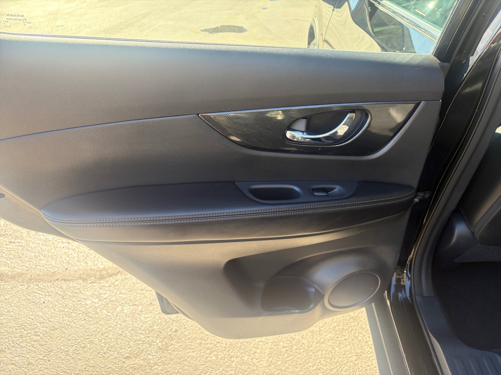 Used 2015 Nissan Rogue SL w/ SL Premium Package AWD/4WD image 25