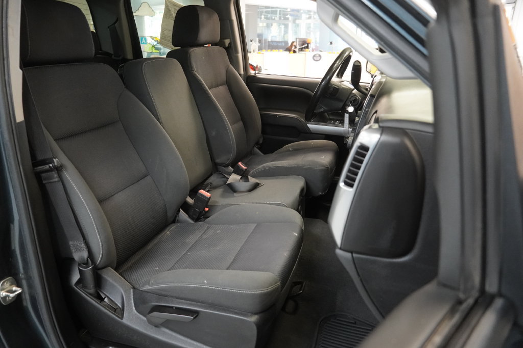 Used 2019 Chevrolet Silverado 1500 LT w/ All Star Edition AWD/4WD image 31