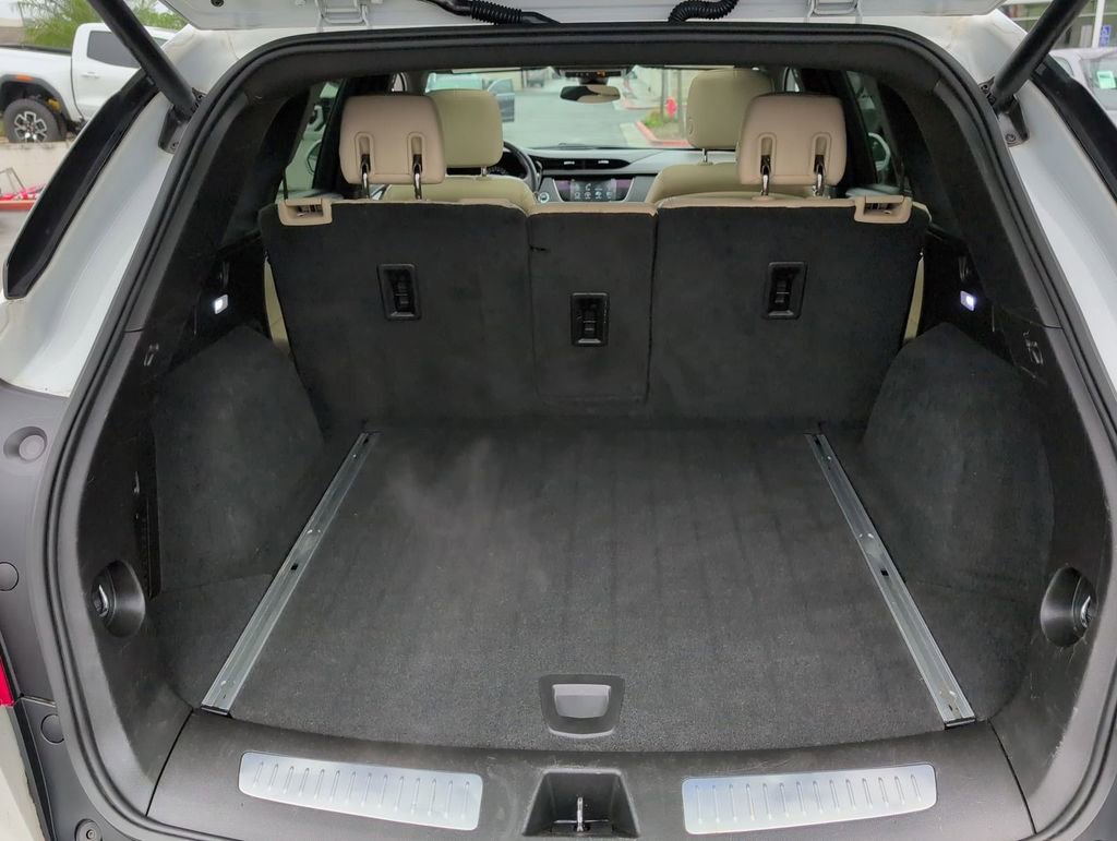 Used 2018 Cadillac XT5 Luxury w/ Driver Awareness Package image 27