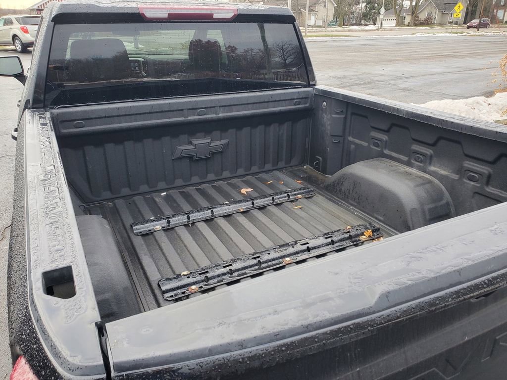 Used 2022 Chevrolet Silverado 1500 LT w/ Z71 Off-Road Package image 28