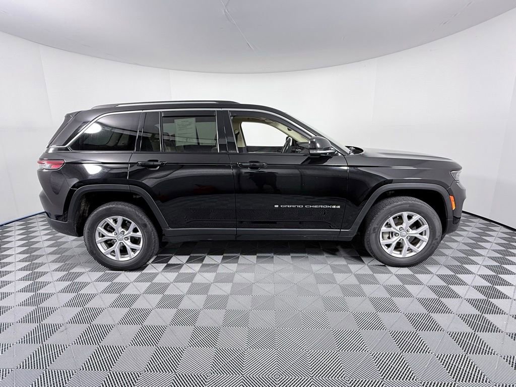 Used 2022 Jeep Grand Cherokee Limited image 7