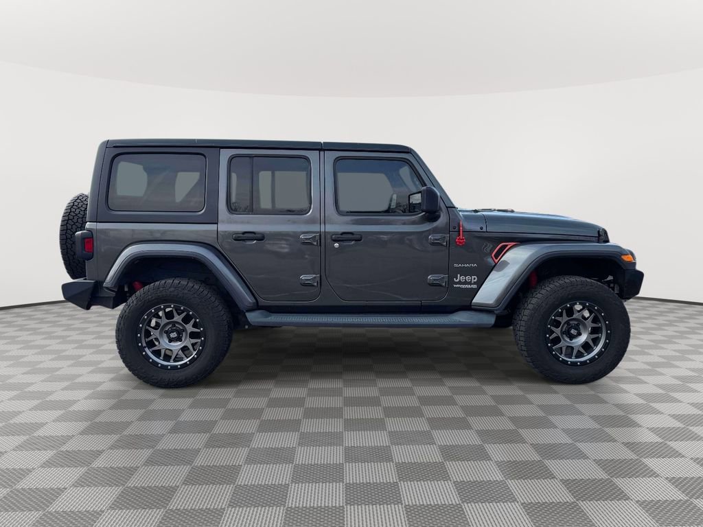Used 2018 Jeep Wrangler Unlimited Sahara image 8