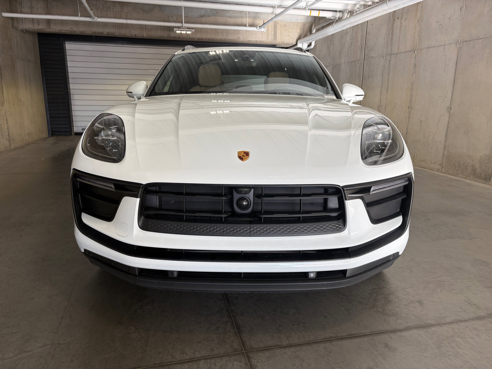 Certified 2026 Porsche Macan AWD/4WD image 11