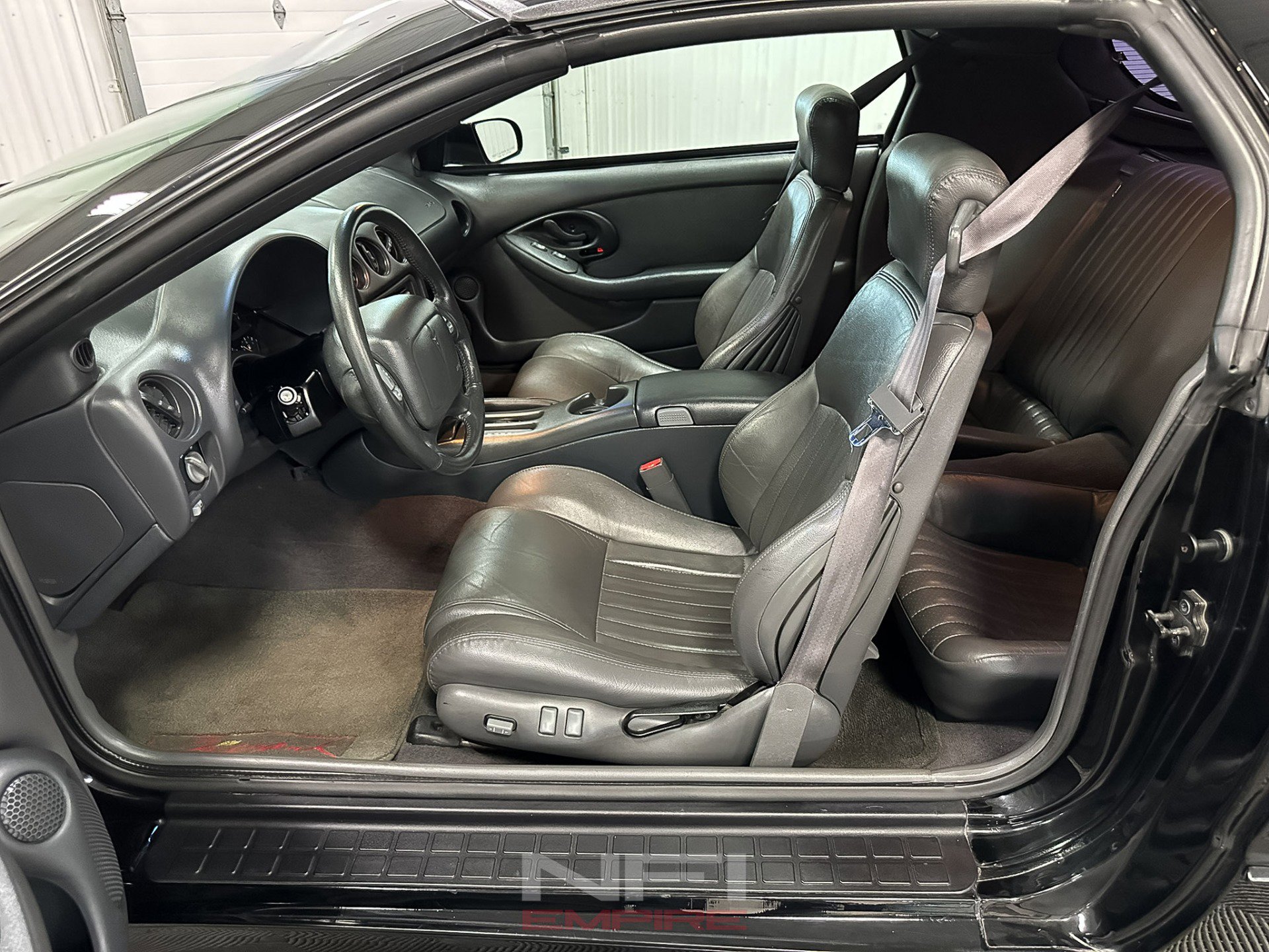 Used 1999 Pontiac Firebird Formula w/ SLP Firehawk Pkg image 32