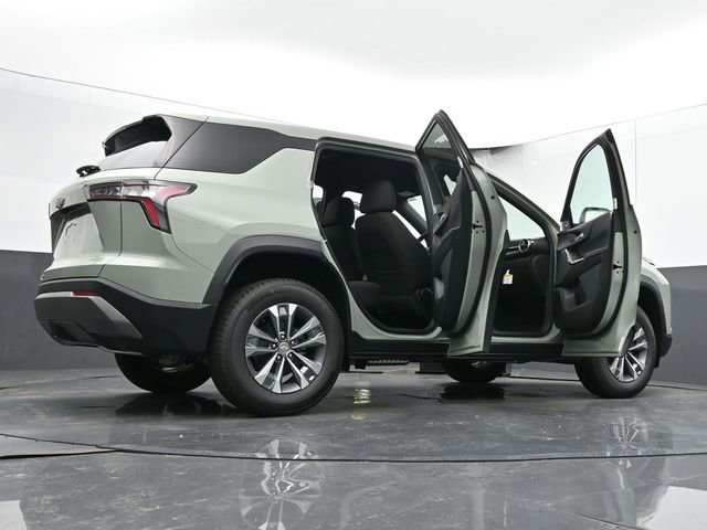 New 2026 Chevrolet Equinox LT w/ LPO, Floor Liner Package image 70