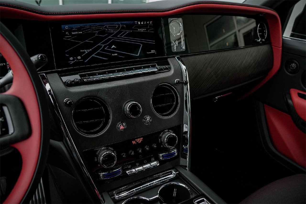 New 2026 Rolls-Royce Cullinan image 27