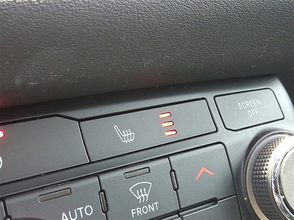 Used 2022 Dodge Durango GT image 27