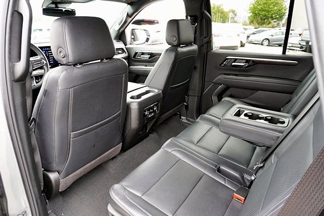 Used 2025 Chevrolet Tahoe LS AWD/4WD image 24