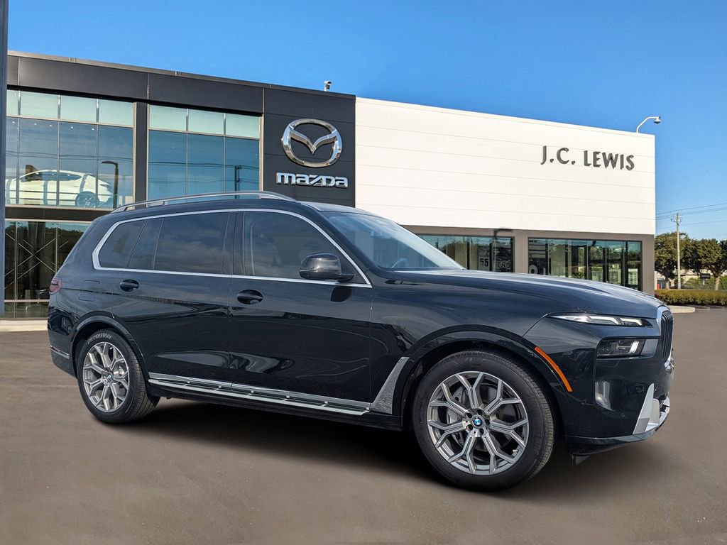 Used 2023 BMW X7 xDrive40i w/ Premium Package AWD/4WD image 1
