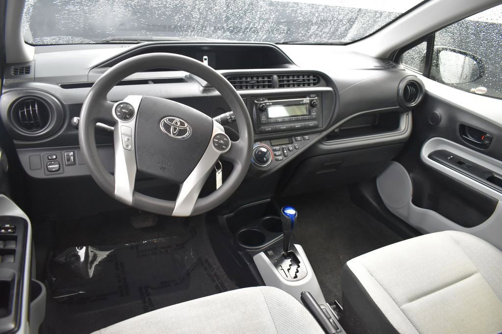 Used 2012 Toyota Prius C One FWD image 11
