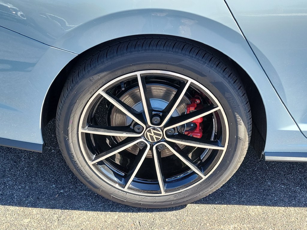 New 2027 Volkswagen Jetta GLI Autobahn FWD image 5