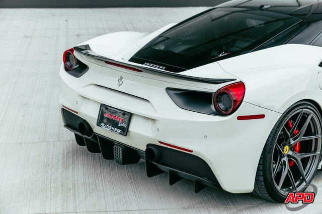 Used 2018 Ferrari 488 GTB RWD image 41