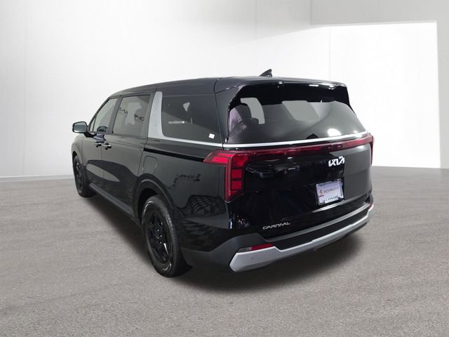 Used 2025 Kia Carnival FWD image 37