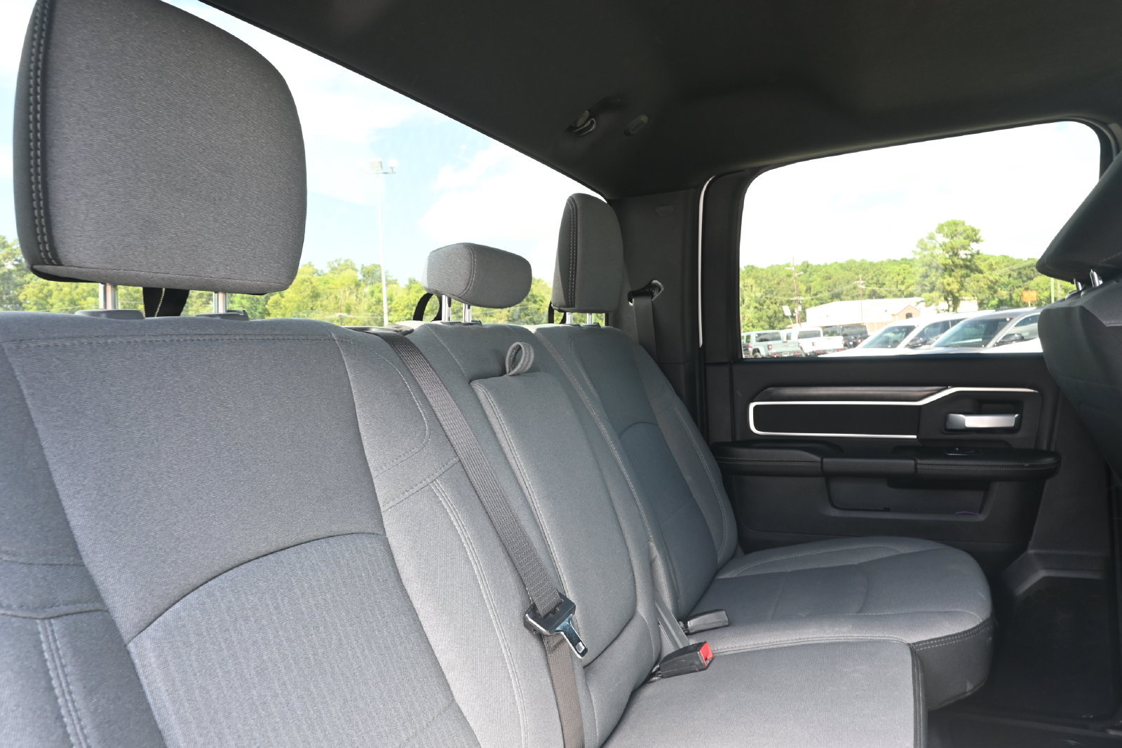 Used 2024 RAM 2500 Big Horn AWD/4WD image 28