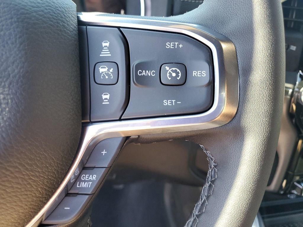 New 2025 RAM 2500 Laramie AWD/4WD image 25