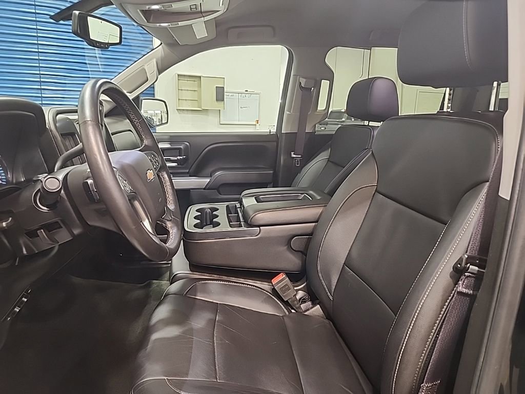 Used 2016 Chevrolet Silverado 1500 LTZ Z71 w/ LTZ Plus Package AWD/4WD image 11