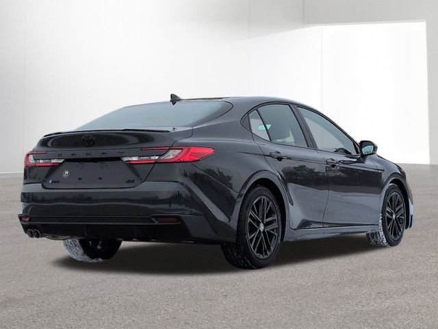 Used 2026 Toyota Camry SE image 5